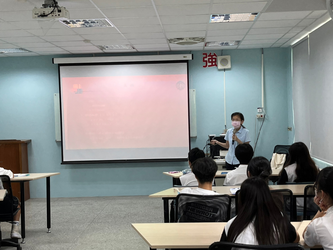 LINE_ALBUM_112.10.23學群講座-國立暨南大學應用化學系_231023_2